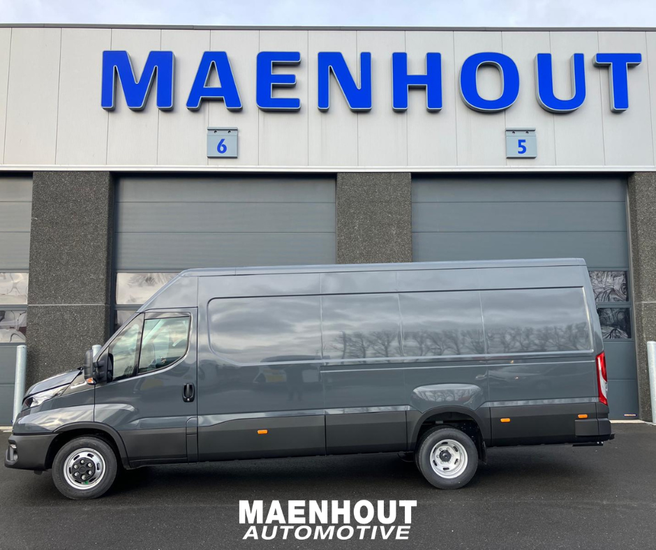 Een nieuwe IVECO Daily Gesloten Bestelwagen voor Decofloring