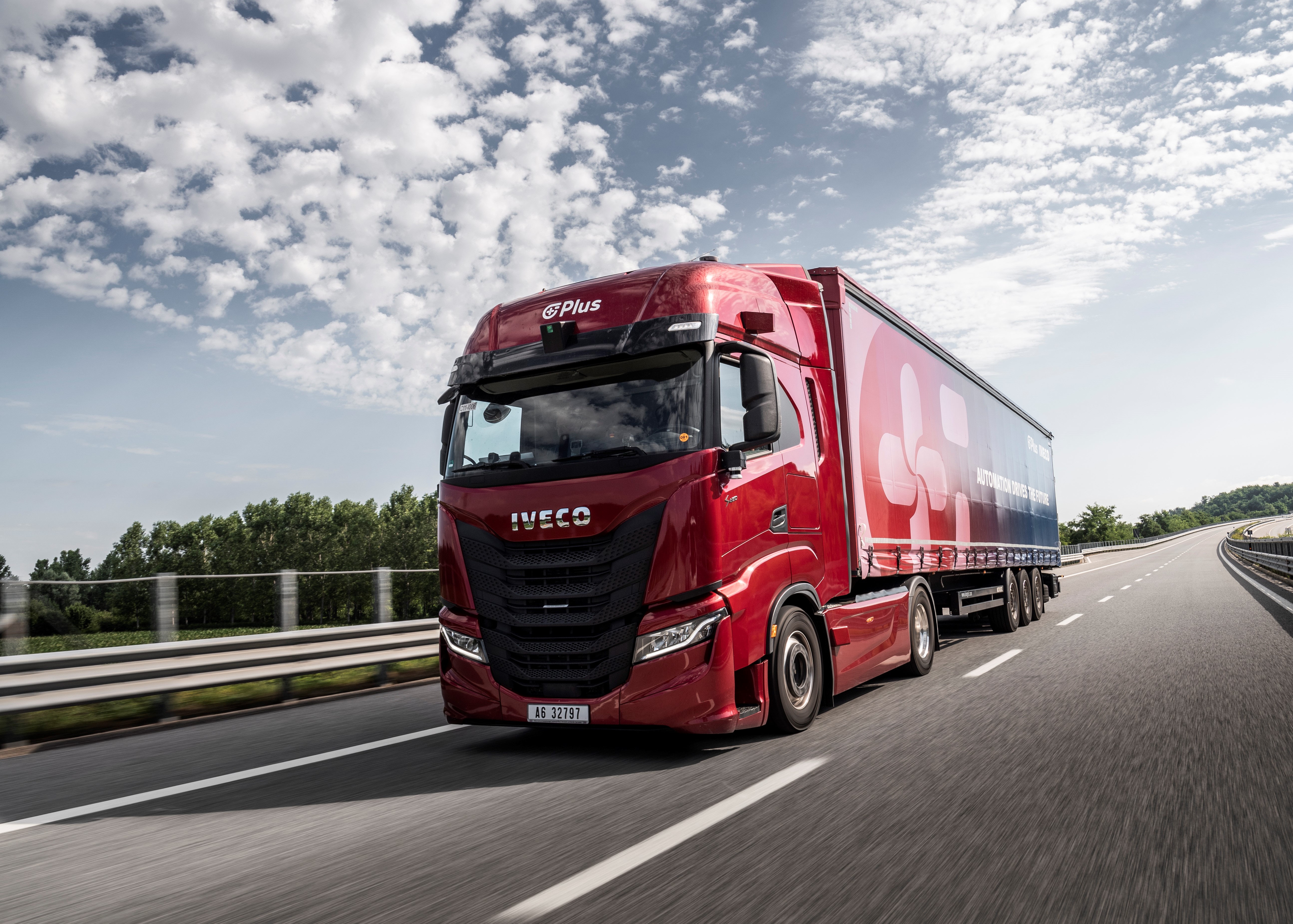 IVECO en Plus starten met het testen van hun sterk geautomatiseerde truck op de openbare weg in Duitsland