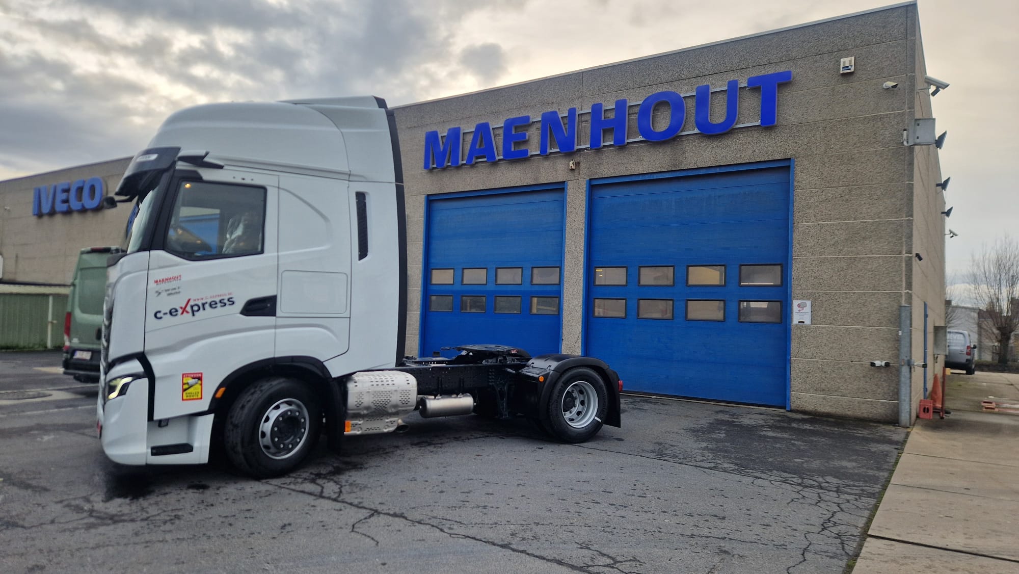 Een unieke IVECO S-Way voor Belu-Concepts!