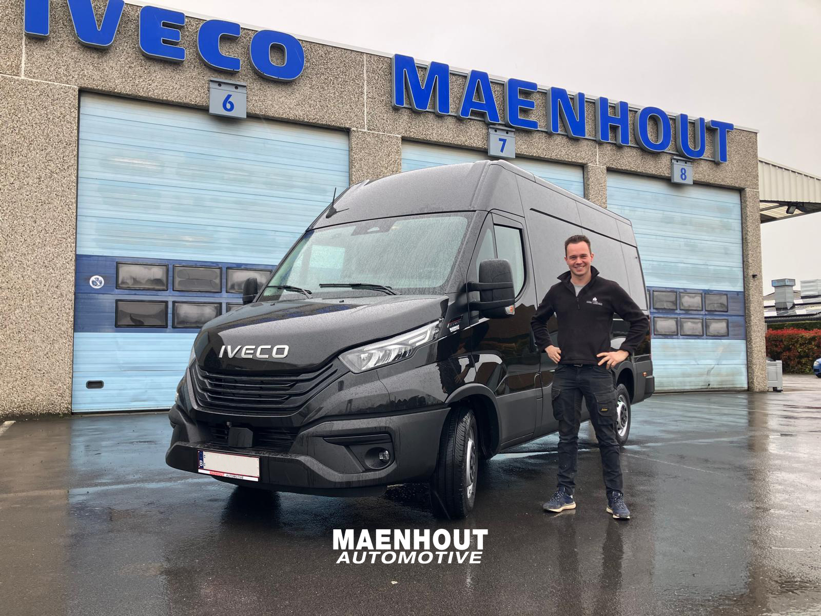 Tuinen Cnudde gaat voor een zwarte IVECO Daily Gesloten Bestelwagen!