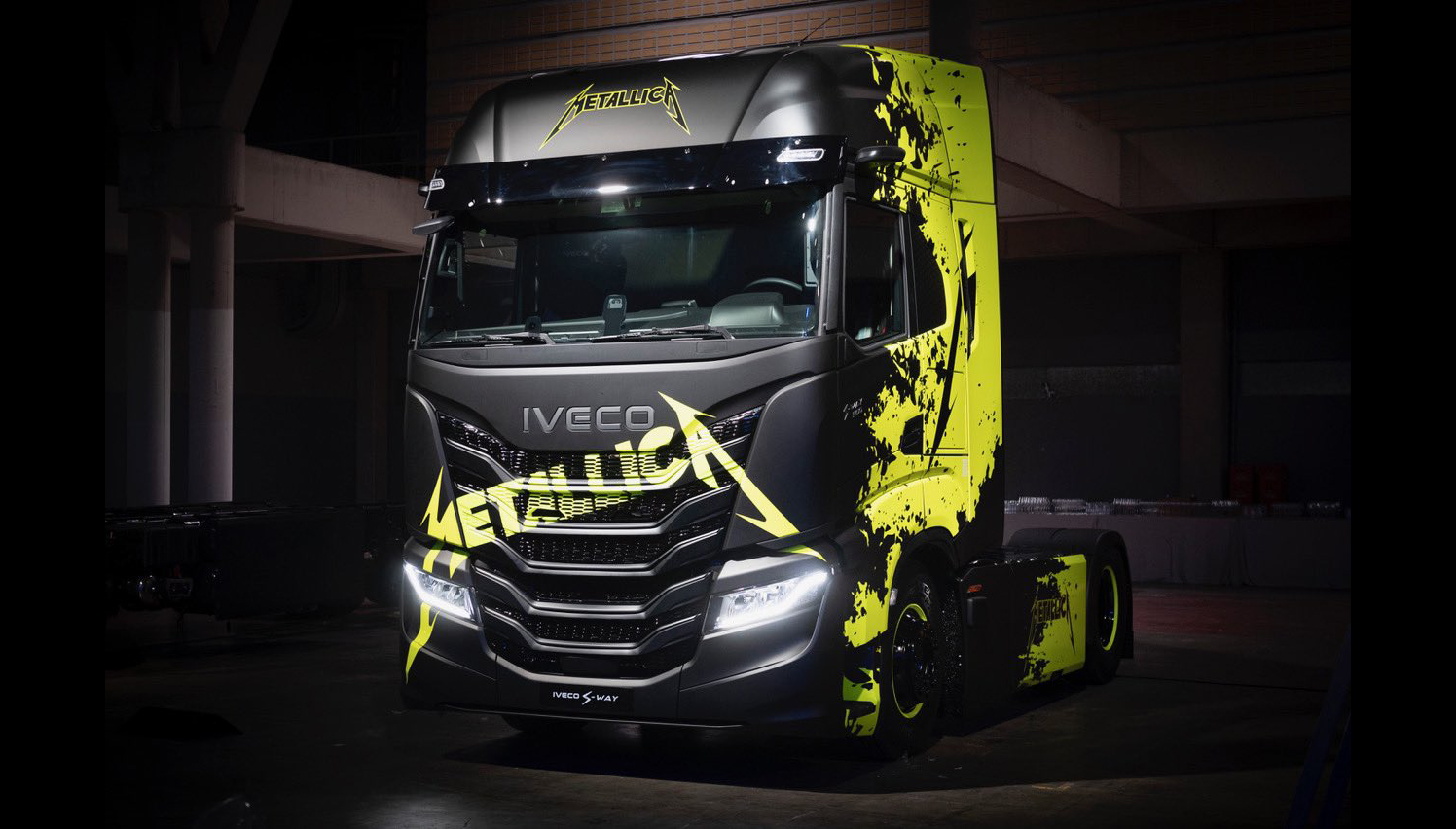 IVECO kondigt historische samenwerking met Metallica aan