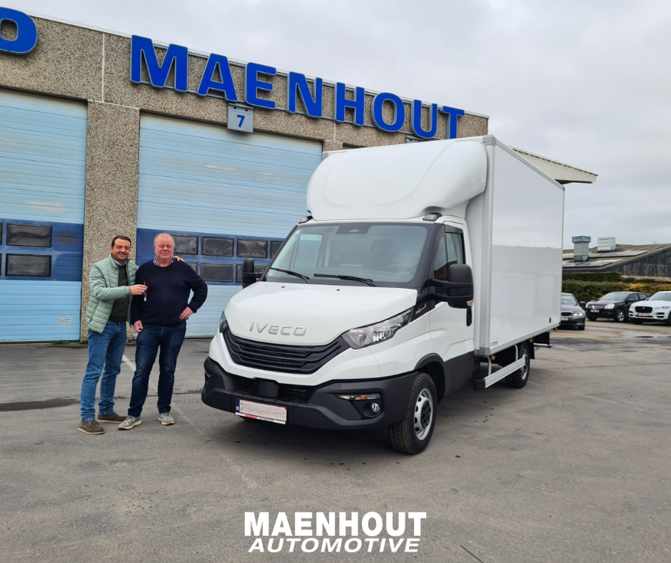 Een nieuwe chassis-cabine mét laadbak voor Deuren KVK!