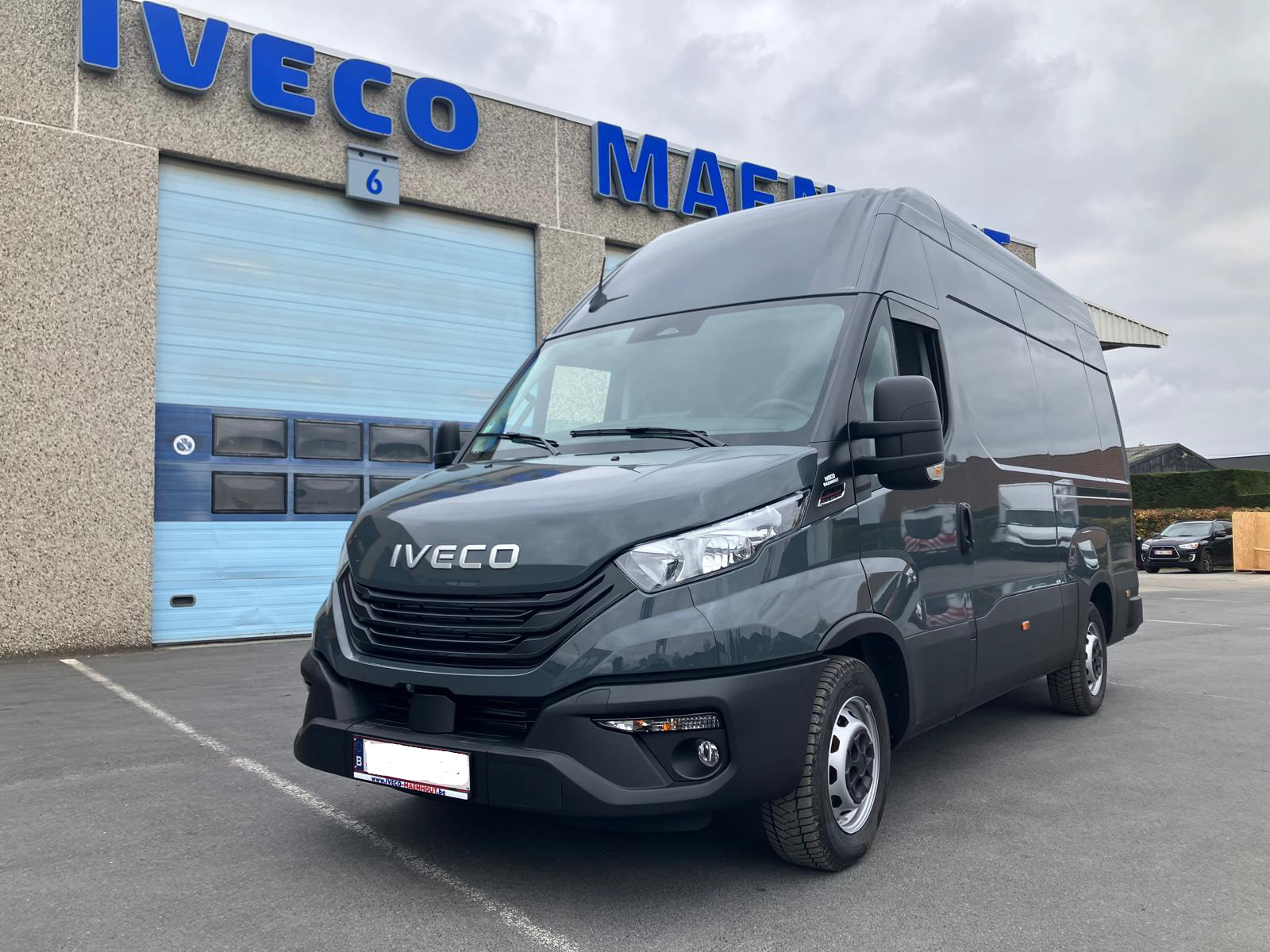 Samir Irfane uit Dentergem kiest voor een Iveco Daily gesloten bestelwagen!