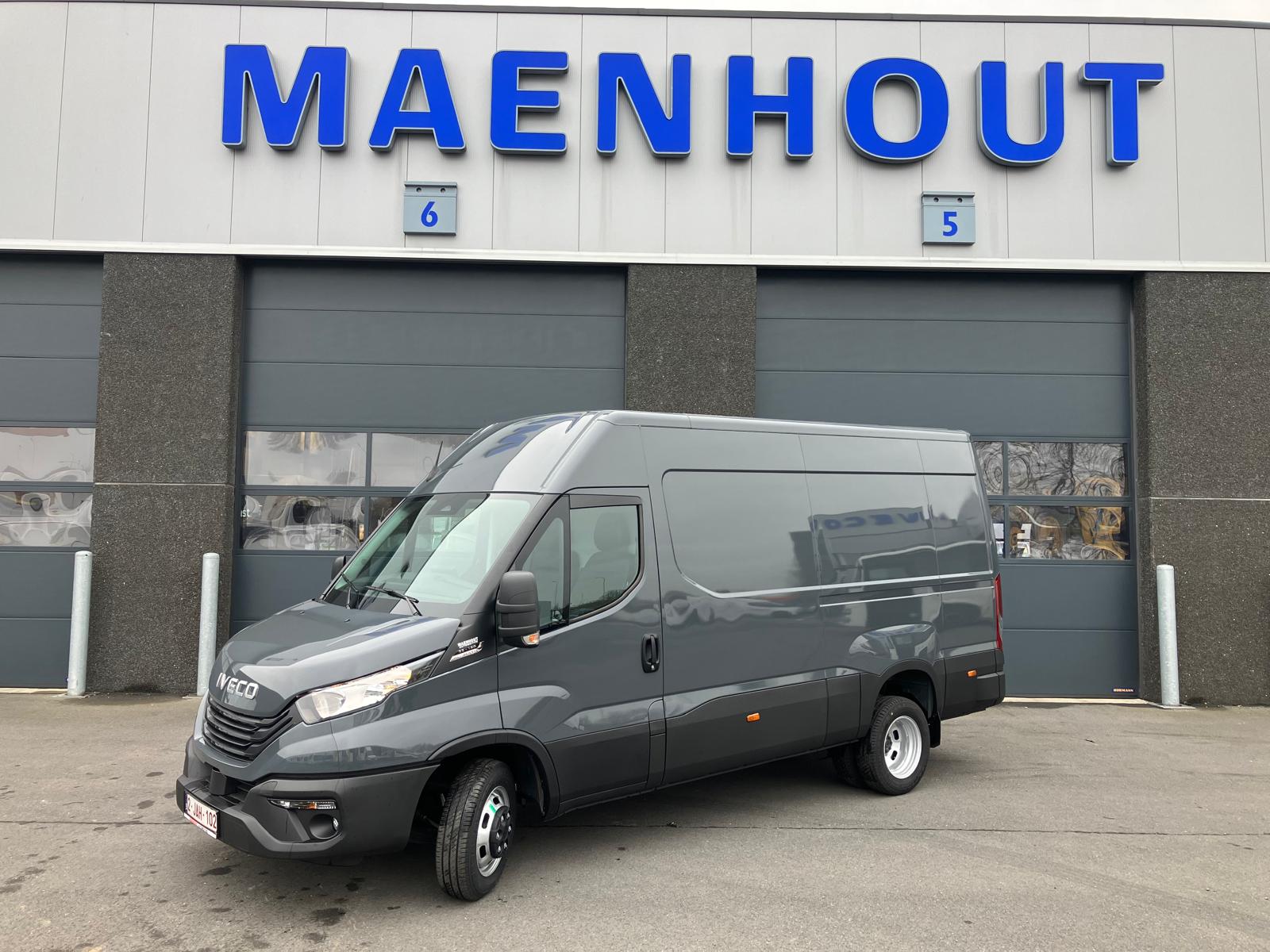 Tom Manhaeve kiest voor een IVECO Daily gesloten bestelwagen!
